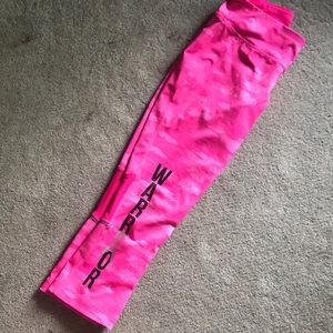 Pink camo cropped workout pants